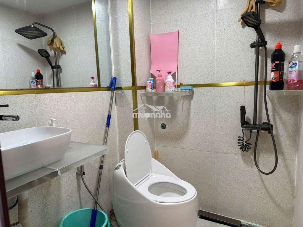 Nhà full nội thất mới 1 trệt 1 lầu 8x5m 2 phòng hẻm bến vân đồn - 3