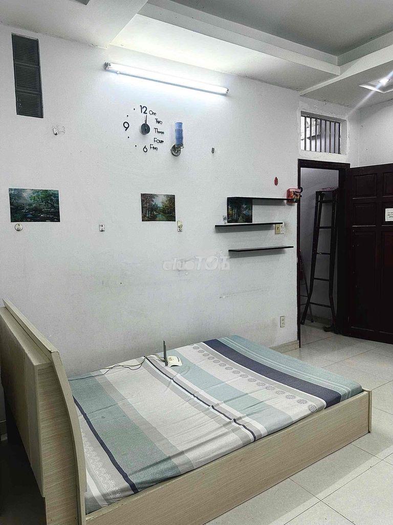Chính chủ cho thuê phòng 419/35a cmt8 ful nt giá 4,2tr lh mình nha - 4