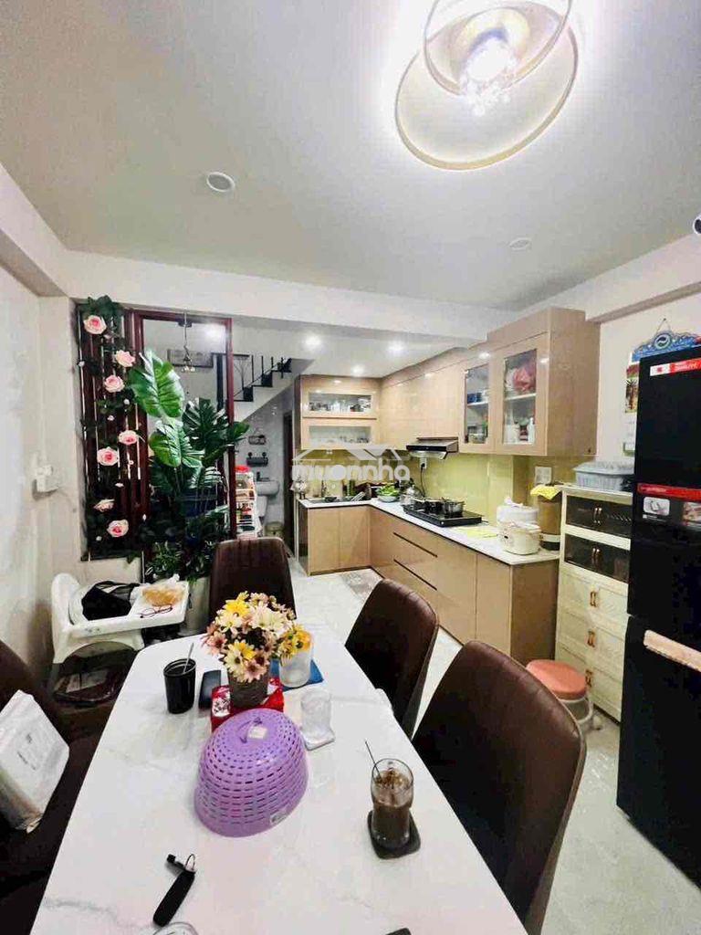 Nhà đẹp 5 tầng hxh nguyễn đình chiểu. (3.1m x 10m). giá 10.8 tỷ tl