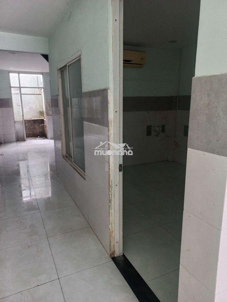 Nhà hẻm xe hơi cách đường chính 30 mét đẹp - 3