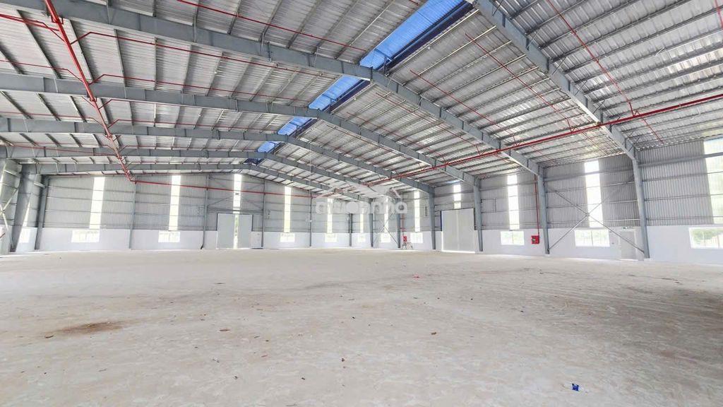 Cho thuê 2000m2 xưởng tân uyên , pccc tự động ,giấy tờ đầy đủ  - 3