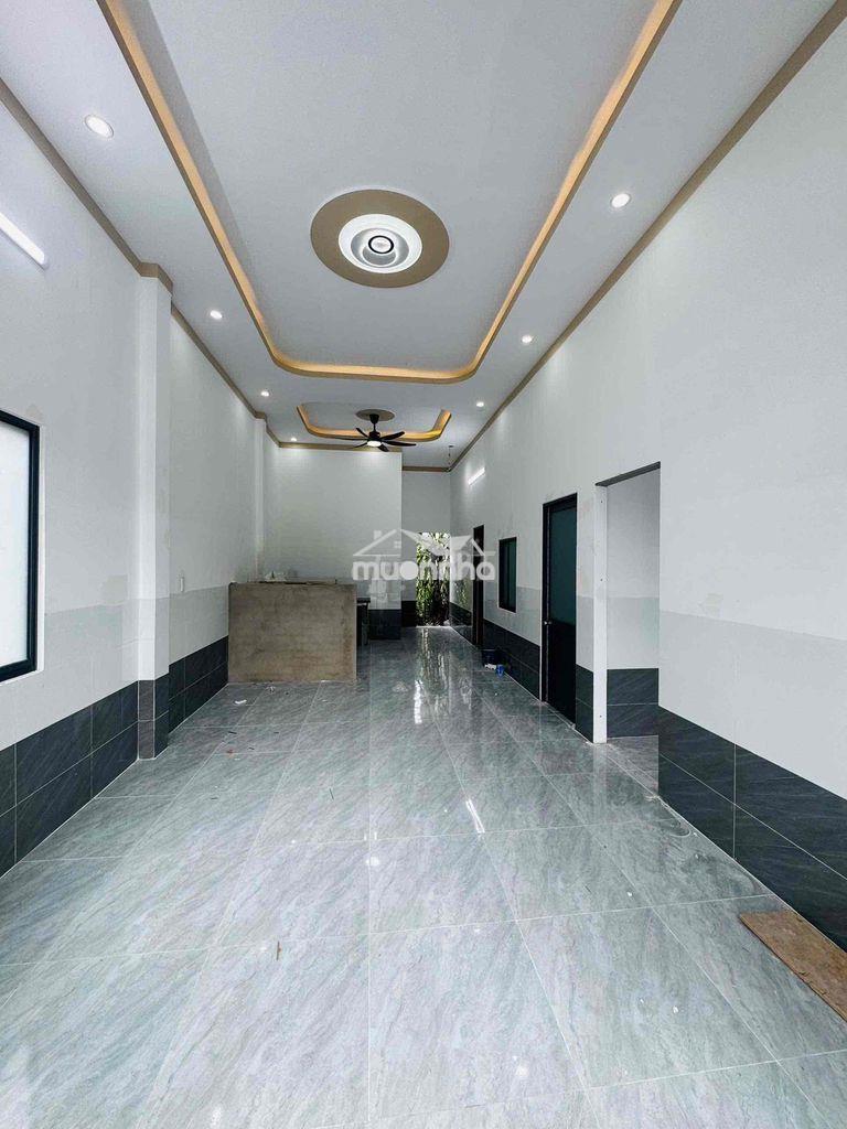 Nhà mới xây gần quốc lộ 13 , dân sát bên , trường chợ - 2