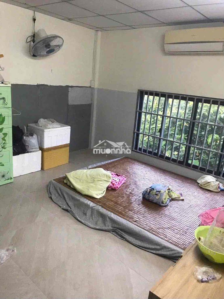 Nhà 8tr thạnh xuân có 3 máy lạnh- 4 phòng ngủ - 2