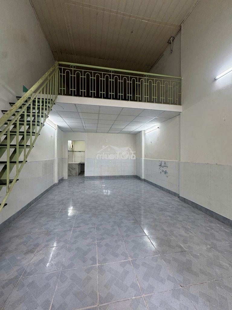 Cho thuê nhà phú thọ hòa 4x14m trệt lửng 7,5tr/th - 2