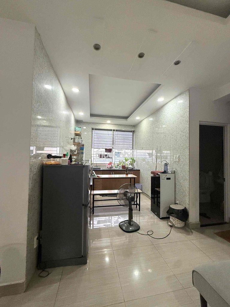 Cho thuê cao ốc xanh 2pn 1wc full nt 8.5triệu/tháng - 3