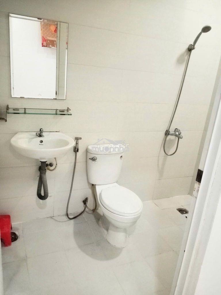 Phòng trọ 14m2  gần aeon tân phú giá 1tr8 ( phòng trống ) - Ảnh 3