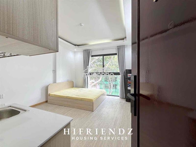 Căn hộ view kính, cửa sổ trời, thang máy - có bảo vệ | sát dhsg dhsp