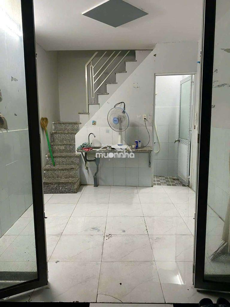 Bán nhà giá rẻ hẻm trước nhà 4m