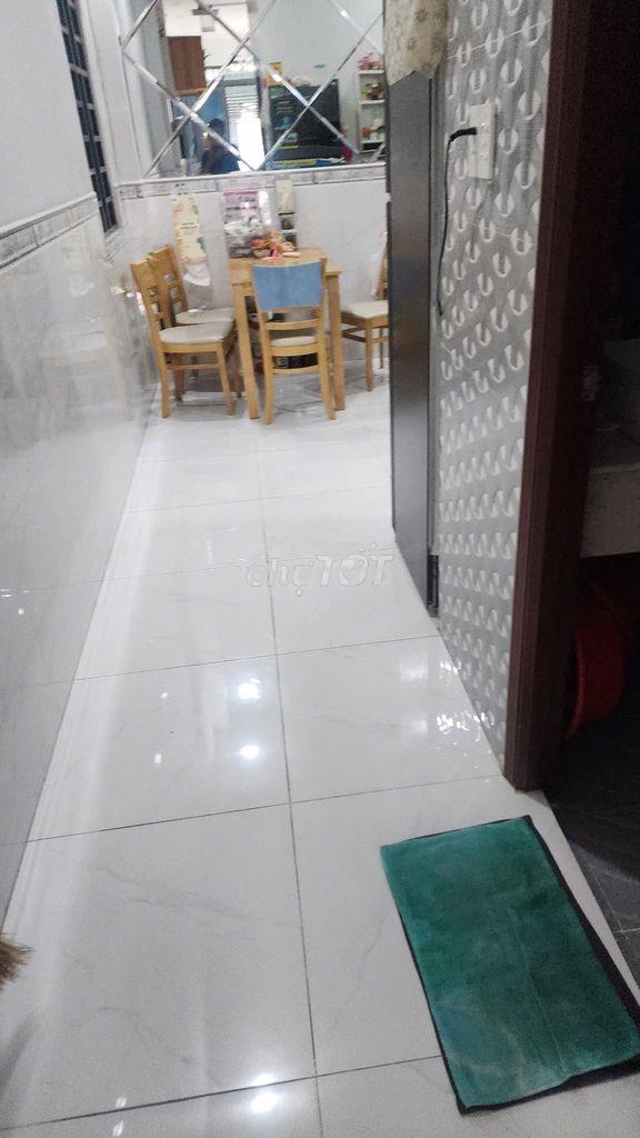 Bán nhà chính chủ 3 tầng đẹp -có 4pn - 4wc - đã hoàn công đầy đủ - 3