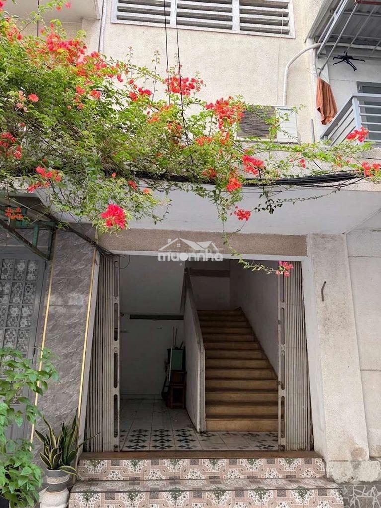 Chỉ 2.x tỏi - *** 1 căn chung cư  vip có dt  hơn 60m2 ,3pn,2wc