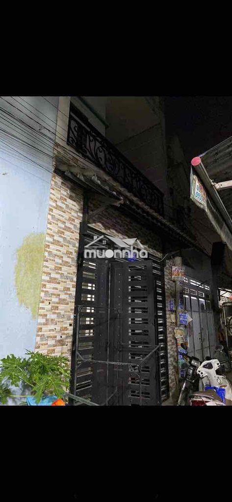 Cho thuê nhà 6tr/th dt: 4x16 (3 phòng ngủ, 2tolet ) hẻm 4m nước sạch t