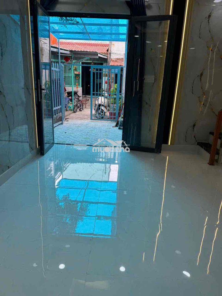Cho thuê nhà nguyên căn hẻm 391 huỳnh tấn phát q7.dt 3,3x13 1lầu 40m2 - 3