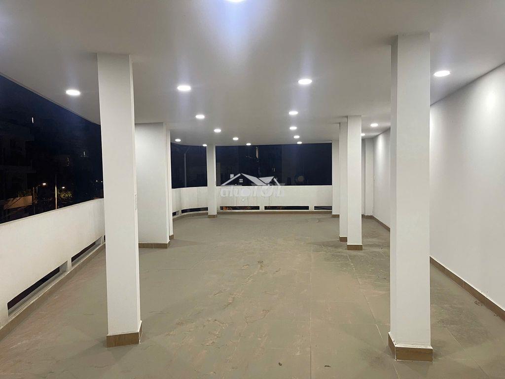 Nhà 2 mặt tiền ngay ngã tư hẻm lớn thông, hẻm cộng hòa - 4