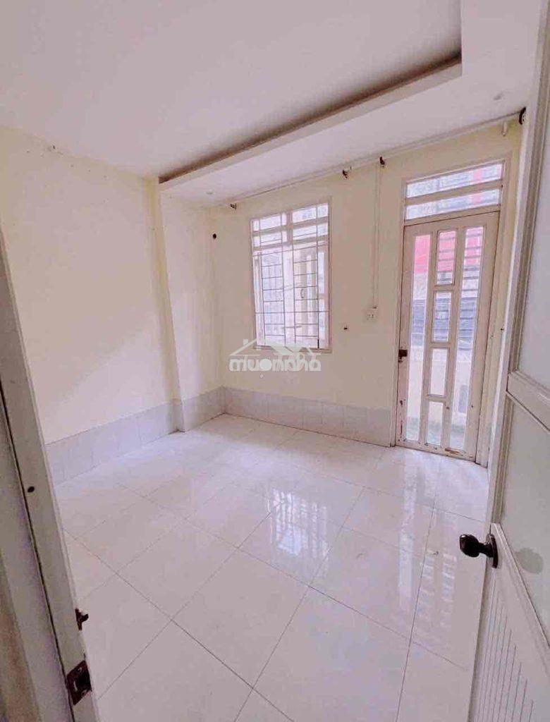 Cho thuê nhà hxt cộng hoà 4x10 1 trệt 1 lầu 2pn 2wc - 4