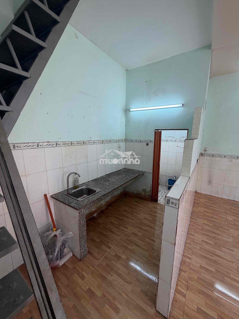 Cho thuê nhà hẻm mẫu giáo ngày mới, liên ấp 26 - 3