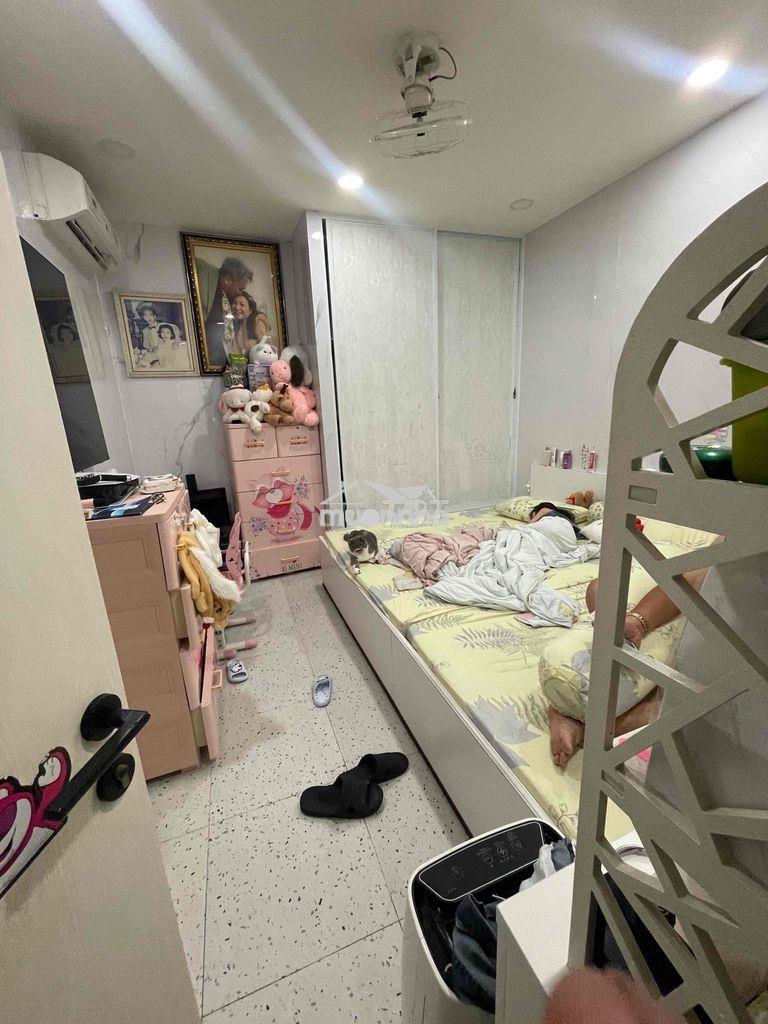 Bán gấp nhà 3pn - sát đường 1c chỉ 3m- khu hiện hữu - 2