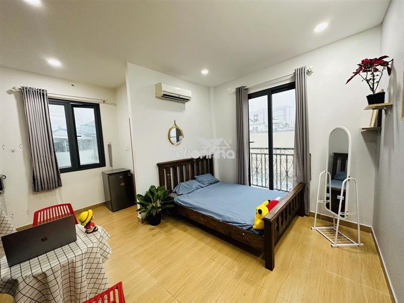 Cho thuê phòng stuio ban công 27m2 đường hoàng hoa thám q. bình thạnh