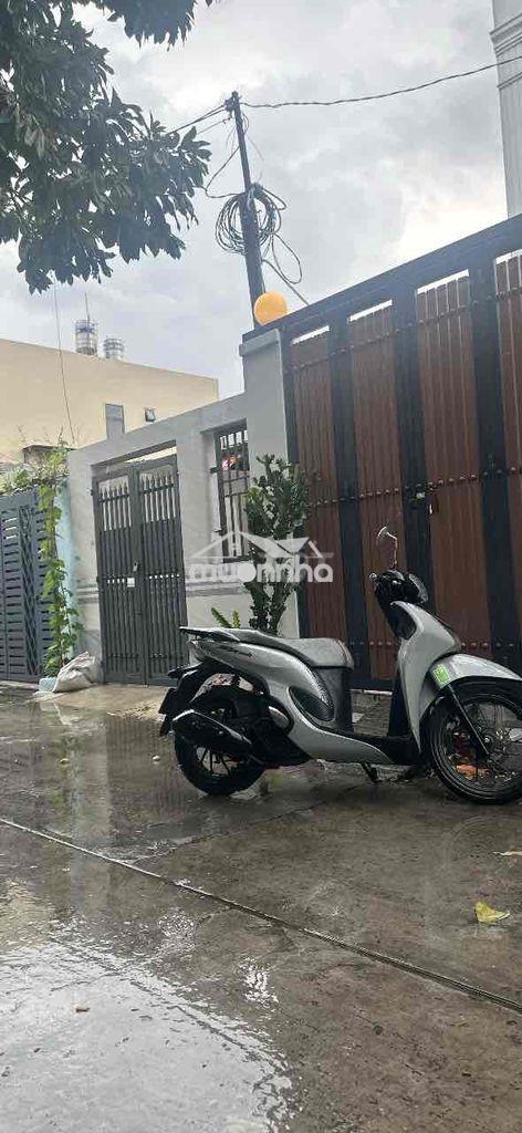 Cho thuê nhà diện tích to 150m hẻm xe tải 9tr mới xây chưa ai ở , may.