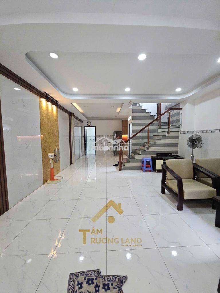 Nhà âu dương lân p3 q8 vị trí trung tâm 6,3x14m (nh 6,8m) 3pn 2wc