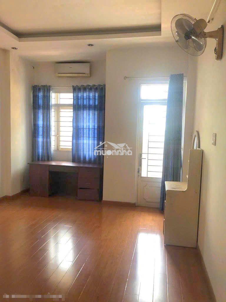 Cho thuê nhà đường nguyễn đỗ cung,tân phú. dt 4x15- đúc 3 tấm, 4pn,4wc - 4