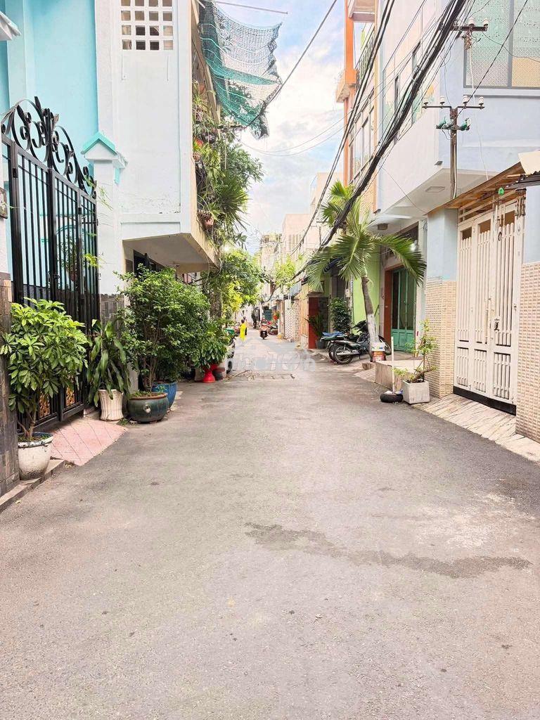 Ch tập thể, 33m. nguyễn bá tòng,f3,3.3m x 12m shr, 1.8 tỷ ( tl )