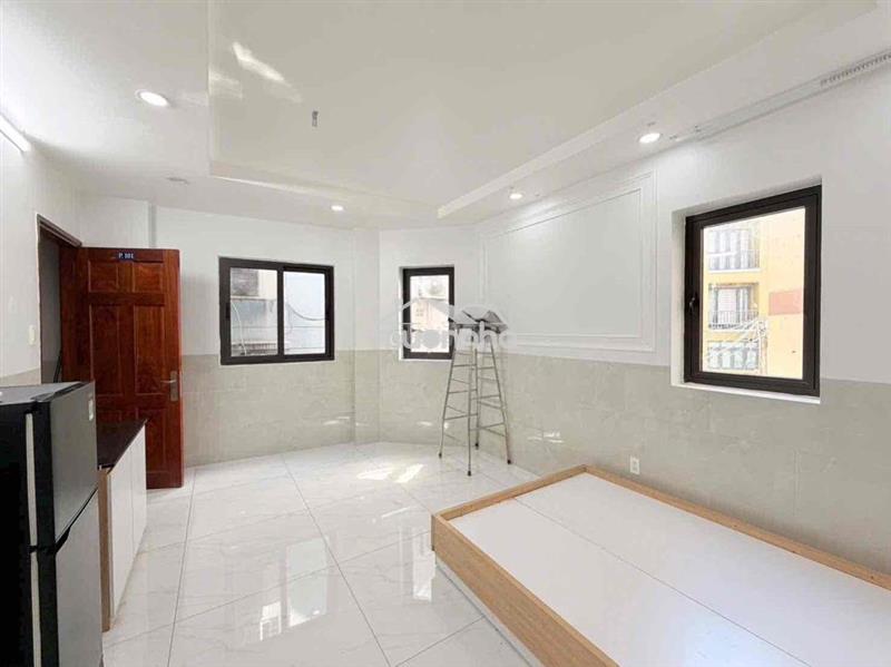 Giá rẻ!! cho thuê studio 20m2 thang máy ngay mt trường sa quận 3