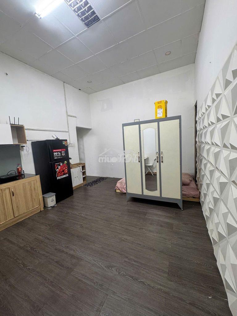 Cho thuê căn hộ 2 pn bếp riêng wc riêng.ban công full nt ở tân bình - 2