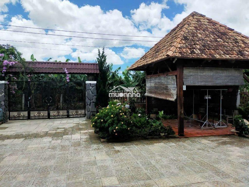 Nhà sân vườn - 4
