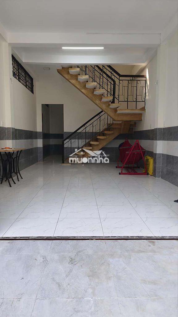 Cần tiền bán gấp nhà mặt tiền lớn q8 - giáp q5( cầu chà và) - 2