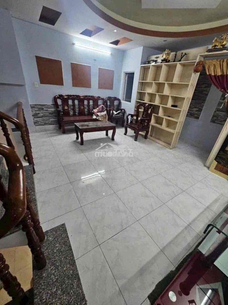 Cho thuê nhà trệt lững gần làng đại học - 3