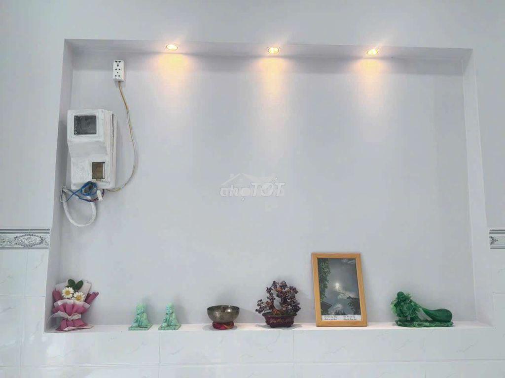 Cho thuê nhà mới tinh nhon nhắm. khu c phạm hùng.giá 11tr.  dt 4 x18 - 3