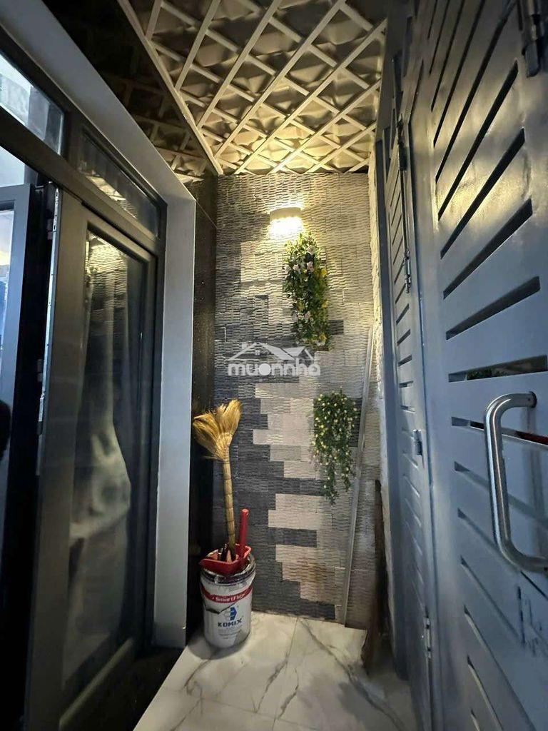 🏡 Bán nhà đẹp mới hẻm thoáng đường nguyễn duy p9 q8
- 4