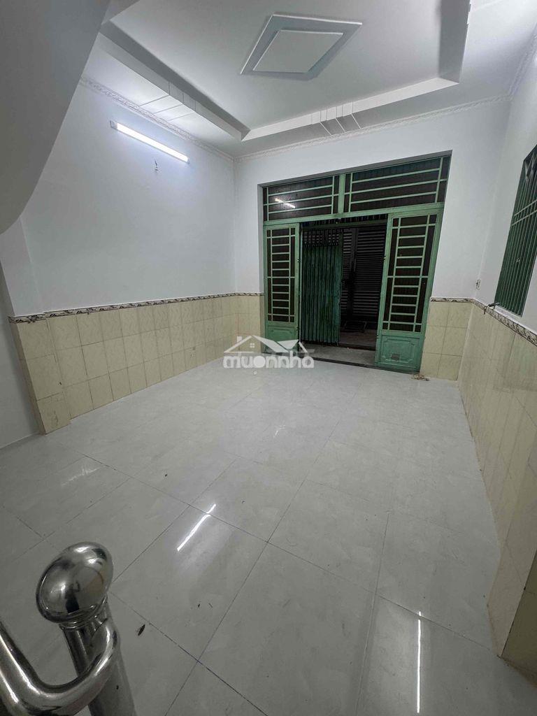 Nhà nguyên căn gần bến xe buýt hiệp thành,q12. 4m x 13m,1tr,1l,2pn,2wc - 2