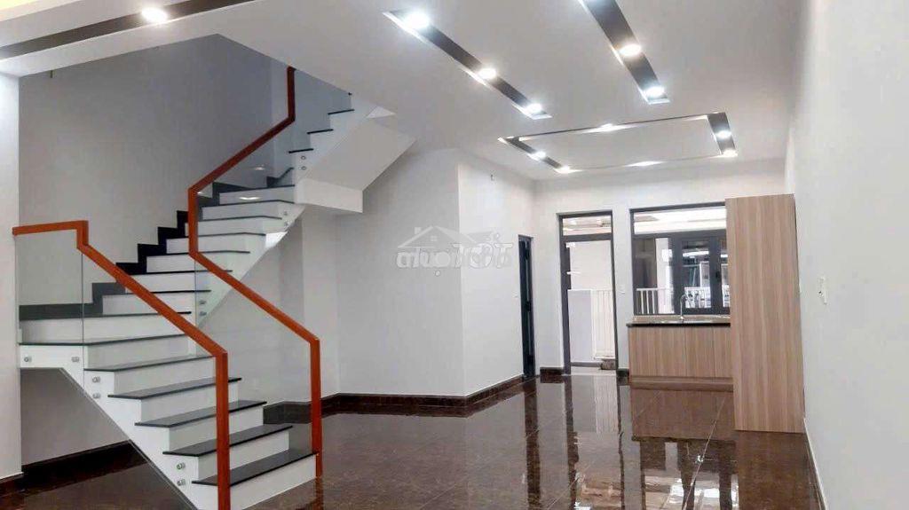 Cho thuê nhà mt bàu cát ngan 5m oto vào tậng nhà - 2