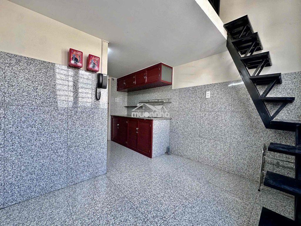 Duplex - cửa sổ trời - gần nttu - giảm 50% tiền nhà cho tân sinh viên - Ảnh 3
