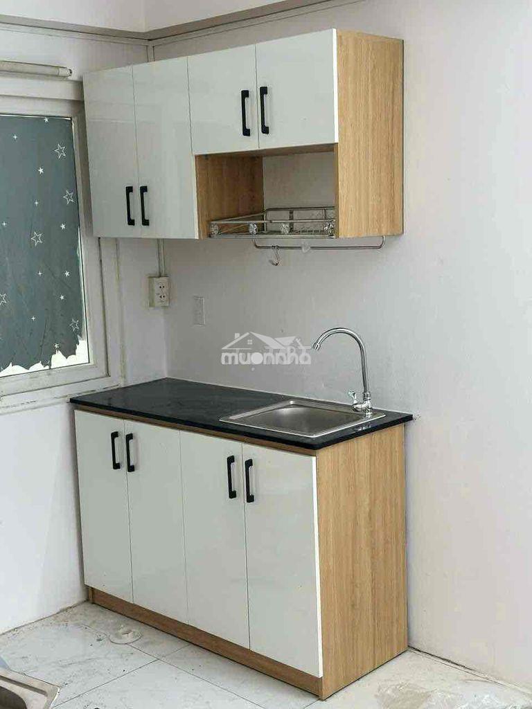 Chính chủ cho thuê phòng ful nt 98f lê lai q.1 chợ bến thành 4,8tr