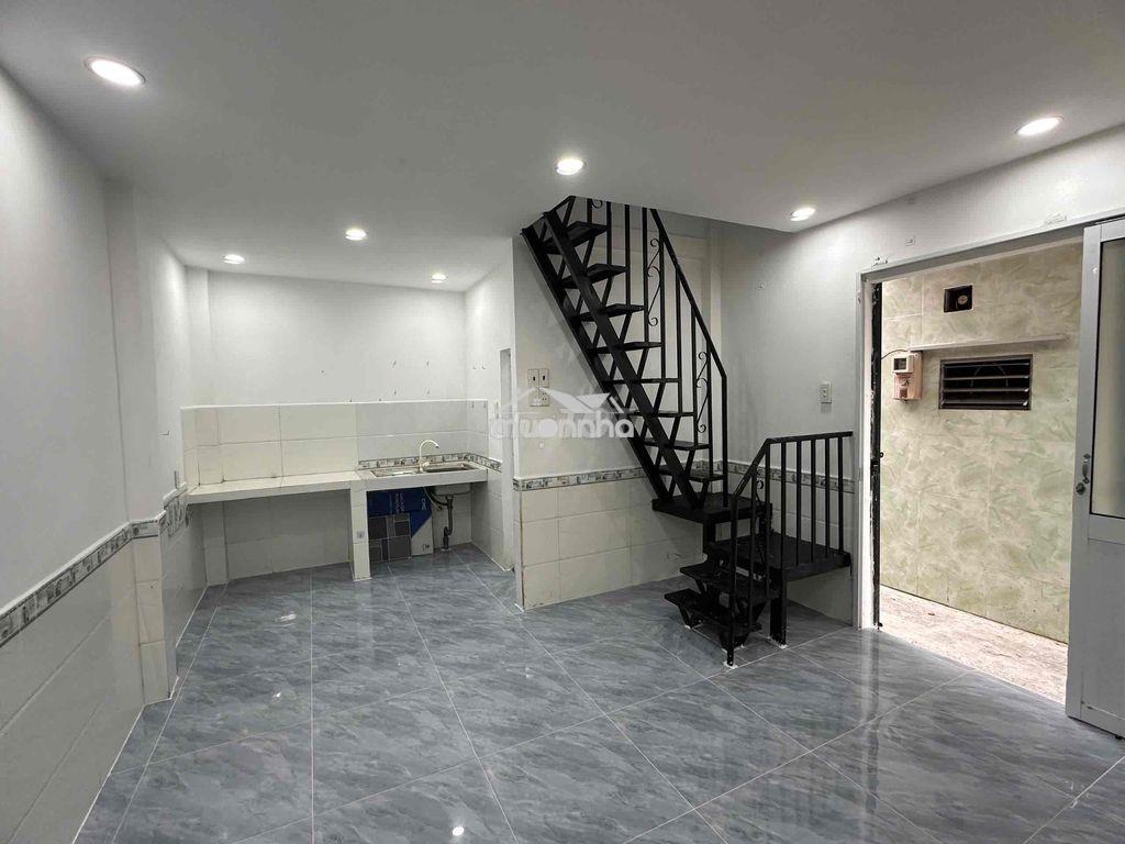 Cho thuê nhà riêng sau chợ bà điểm - 3