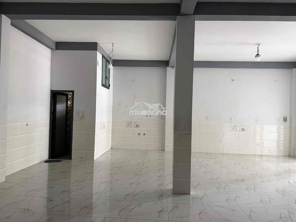 Cho thuê nhà rộng rãi trống suốt 1/ ngắn đường vĩnh lộc có điện 3 pha - 3