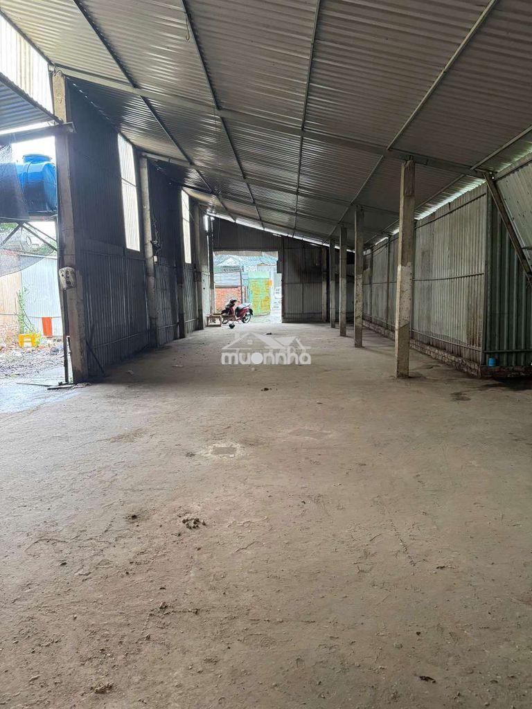 Mb kho 400m/10tr dĩ an gần ql 1a