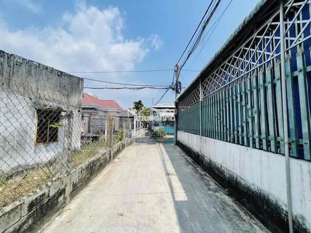 Bán đất tặng nhà 720tr , 210m2 thị trấn củ chi , sổ hồng riêng - 3