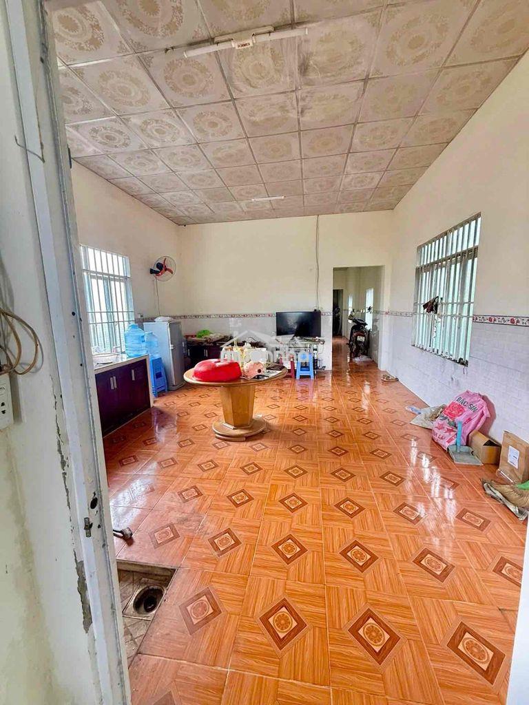 Chỉ hơn 1 tỷ sở hữu ngay nhà hẻm xe hơi , sổ hồng riêng, 150m2 - 3