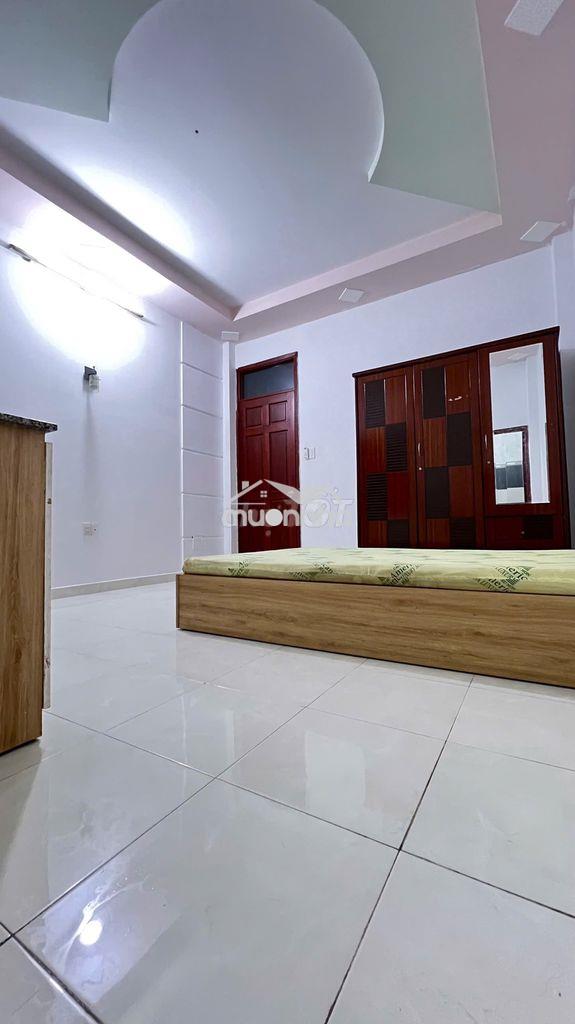 Phòng full nội thất - gần gtvt - cvpm - giá 3tr3 - 4