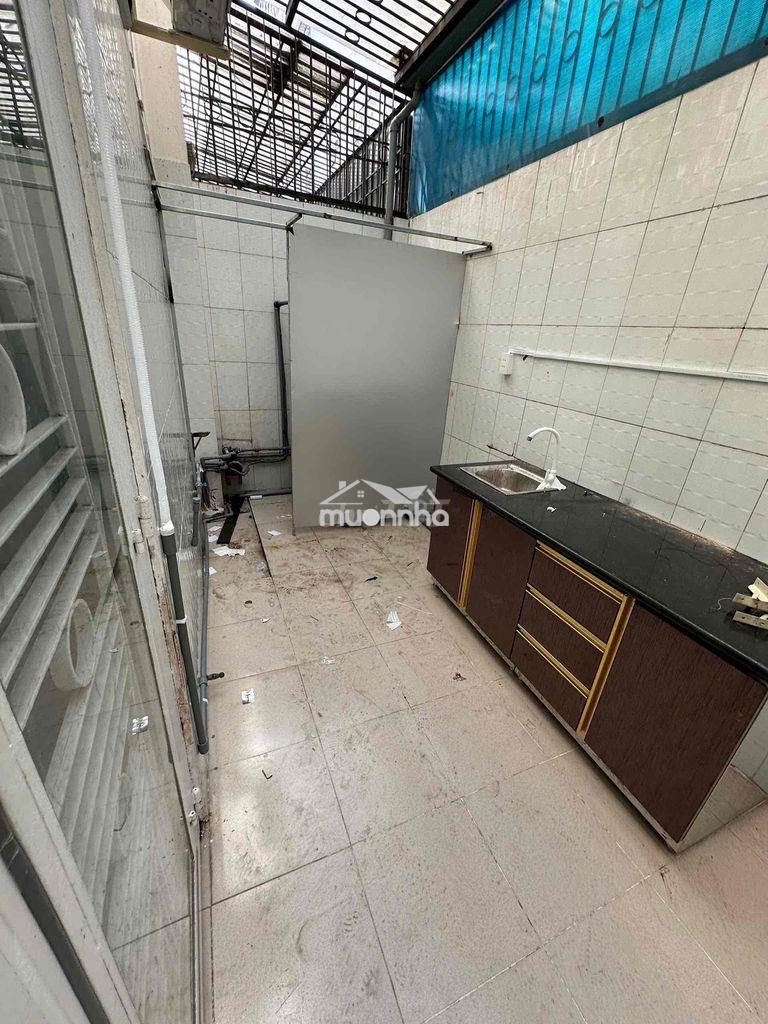 Cho thuê nhà trệt 6.5 triệu hẻm ô tô phạm hùng - 4
