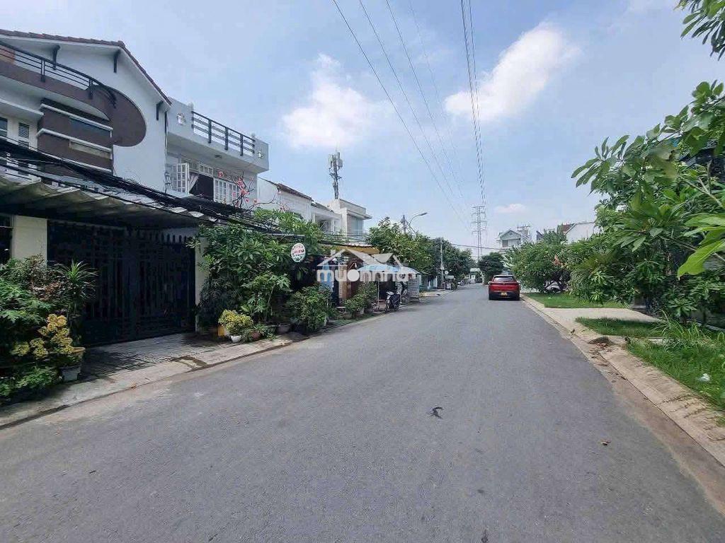 Doanh thu của nhà sổ hồng riêng cao bán để tìm chủ mới - 3