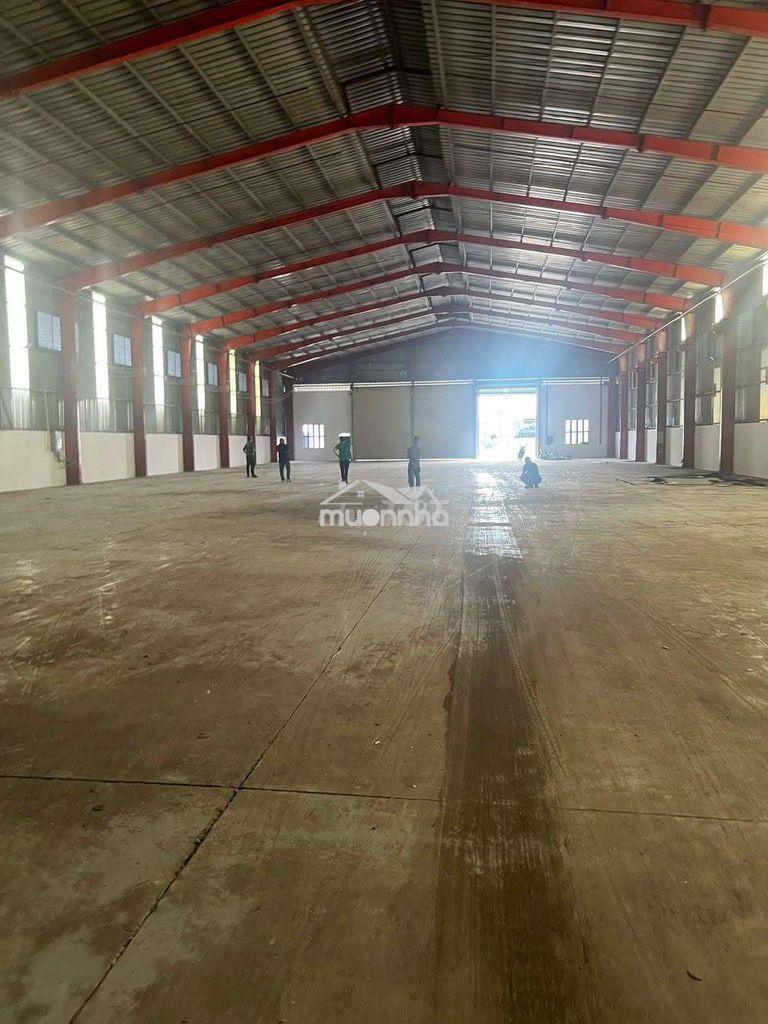 Cho thuê khp xưởng 3000m2.pccc tự động,bến cát bình dương,140 tr/tháng