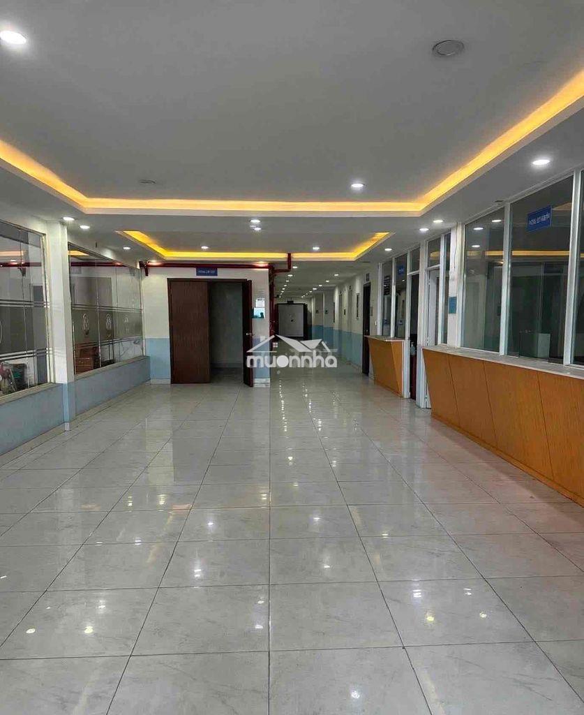 Cho thuê showroom quốc lộ 13 - thuận an - diện tích: 600m2 mặt tiền 19 - 2
