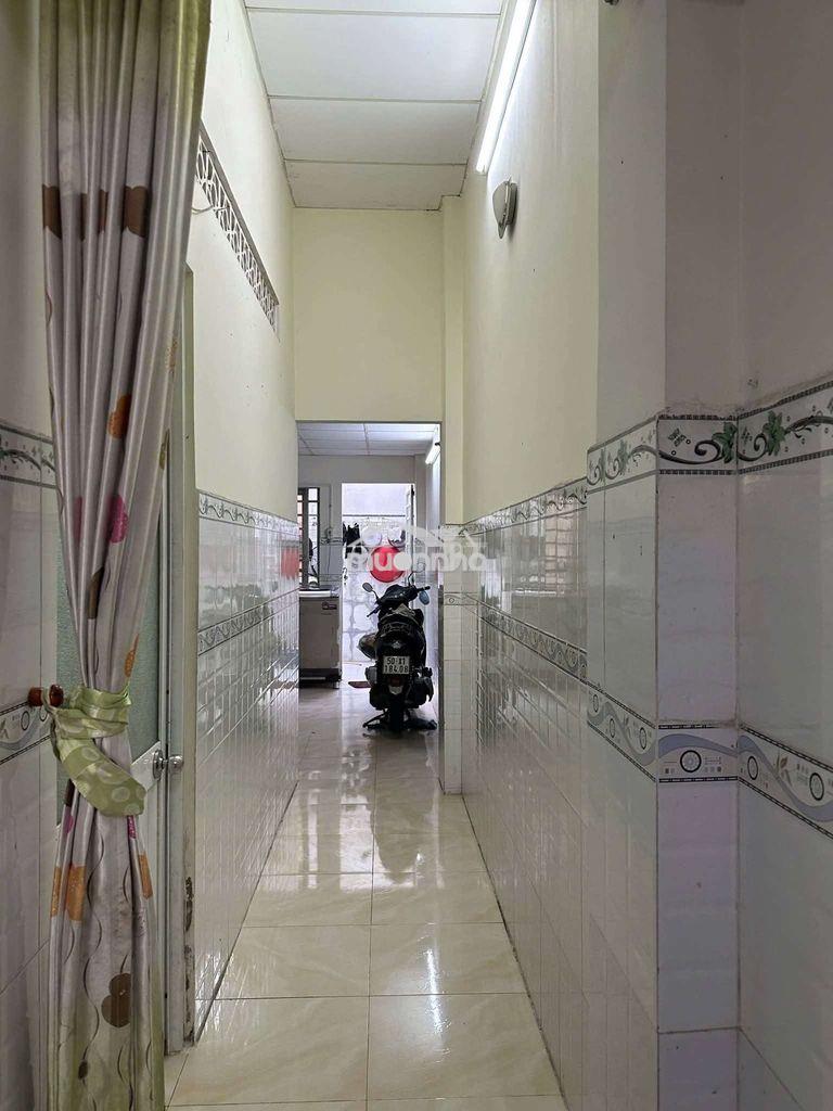 Chính chủ cần tiền bán gấp, nhà mặt tiền đường, 2 tầng, giá chỉ 5 tỷ 9 - 4
