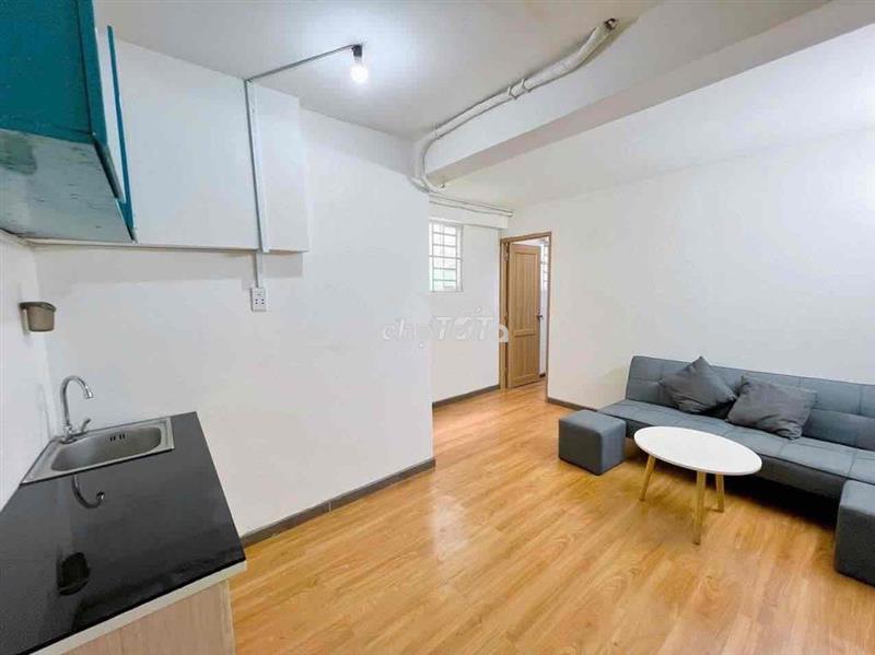 Phòng 1pn cửa sổ full nội thất cách sân bay 300m