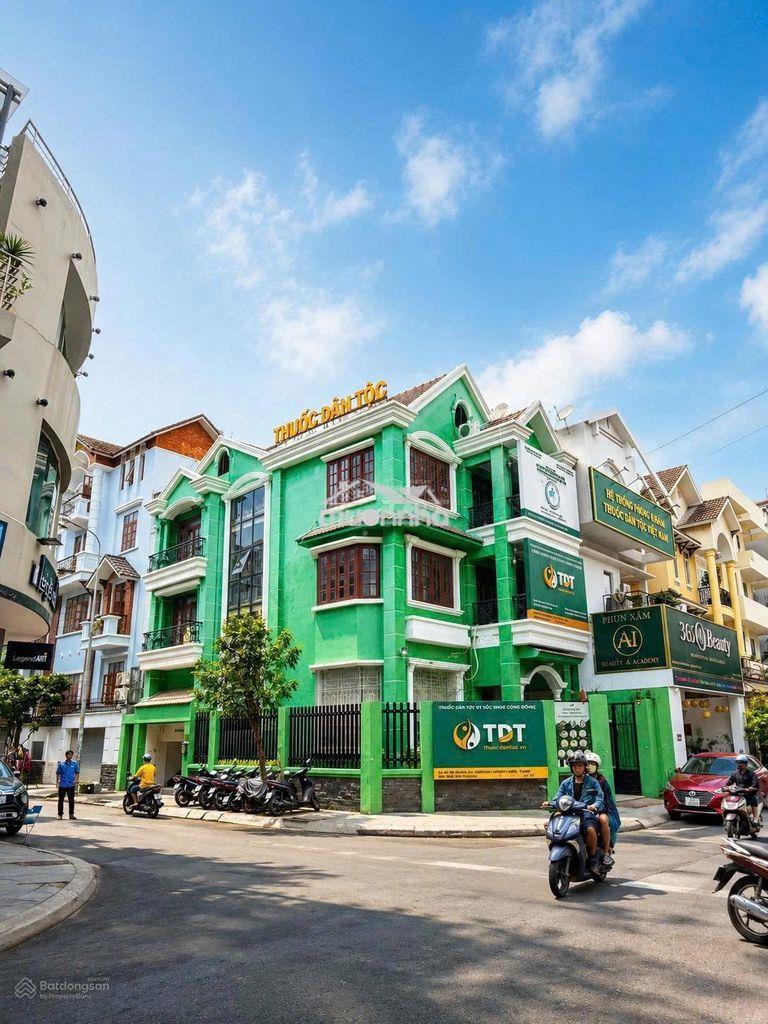 Cho thuê 2mt 145 hoa lan, qpn - dt: 8x18m - hầm, trệt, 2 lầu - 100tr - 2