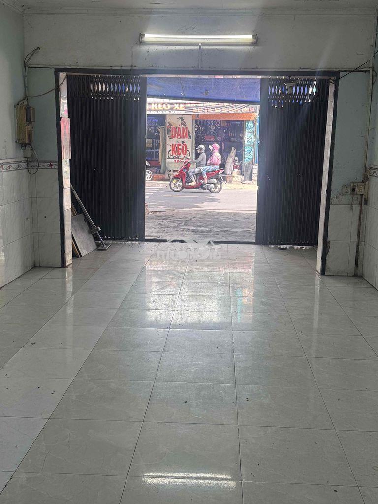 Cho thuê nhà mặt tiền đường phạm vấn f phú thọ hoà dt 4x15m 1 lầu dưới - 2